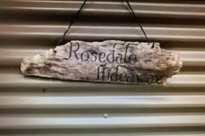 Image de A home away from home amongst the birds and the trees