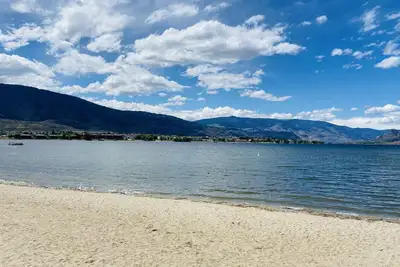 Image de Laguna Beach Villa- Incredible location, steps to beach, park, pubs, restaurants