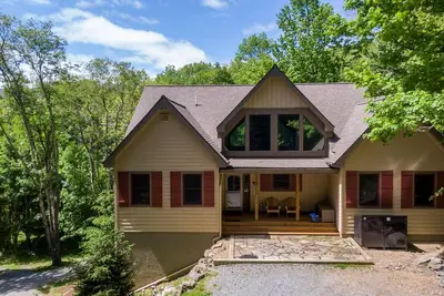 Image de Make Yosef At Home - Beautiful Seven Devils Mountain Home with Hot Tub & Firepit!