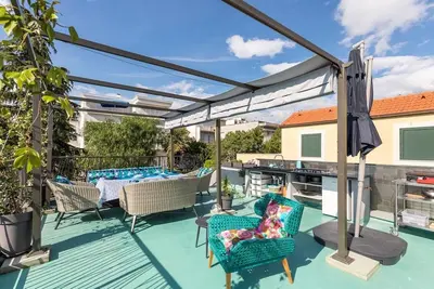Image de Sleeps 8, Pet friendly, Garden & Roof Terrace