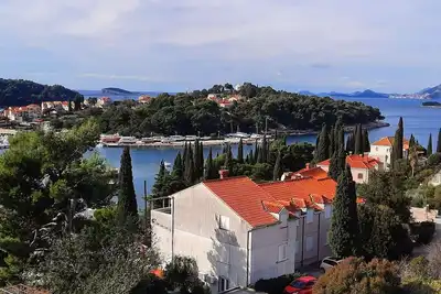 Image de Appartement de deux chambres avec le balcon et la vue sur le mer Cavtat, Dubrovnik (A-18857-b)