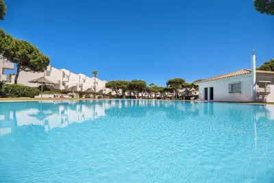 Image de Appartement Pueblo Marinero près de la plage avec piscine, Wi-Fi et terrasse
