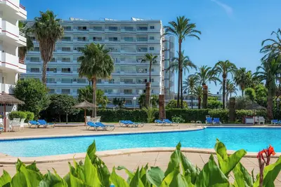 Studio \"Estudio Calarojas\" avec vue sur les montagnes, piscine et Wi-Fi