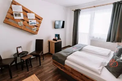 Image de Doppelzimmer mit Dusche, Wc mit Frühstück - Gasthof Familie Gruber