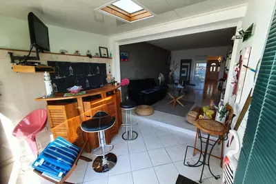 Image de Belle marina avec ponton privé et son espace bateau disponible