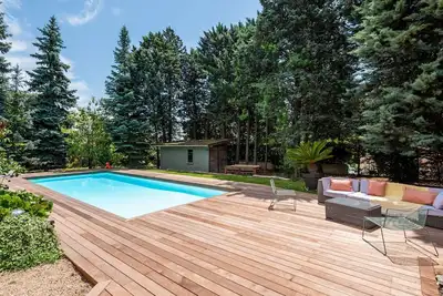 Image de La Saulière - Maison de famille à la décoration zen et tendance