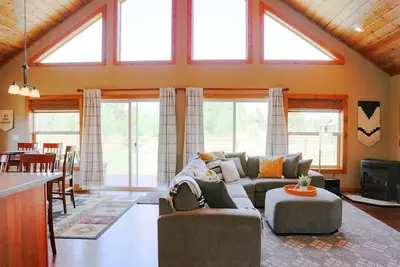 Image de Modern Cabin w/ Open Views & Fenced Yard