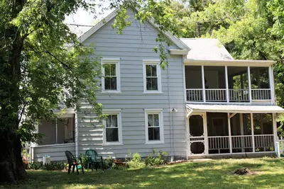 Image de Pine Island Retreat - 3br's, 1st & 2nd level porches No Linens Provided