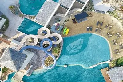 Image de Luxurious 5 Diamond Resort One Bedroom Deluxe  in 2 Prime Locations