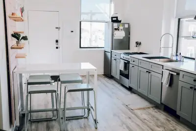 Image de The Neighborhood Hotel - Lincoln Park 303 - Two Bedroom