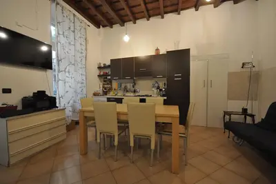 Great 1br apartment in the heart of Turin's pedestrian historic center.
