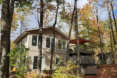 Image de Patterson Lake Retreat - Deerview Cottage - Waterfront