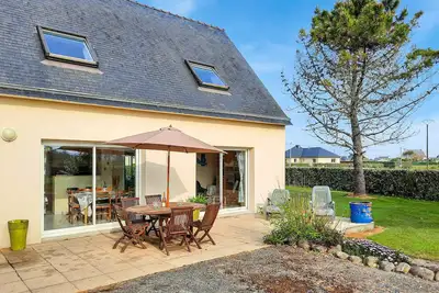 Image de Maison cosy à Kerlouan avec WiFi