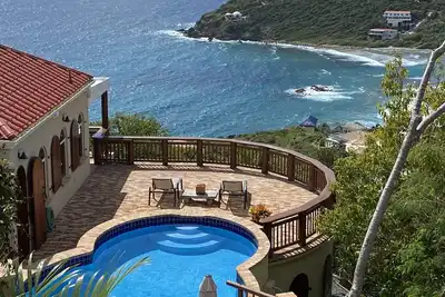 Image de Villa DiCroce St John Usvi has solar and Tesla wall batteries! !