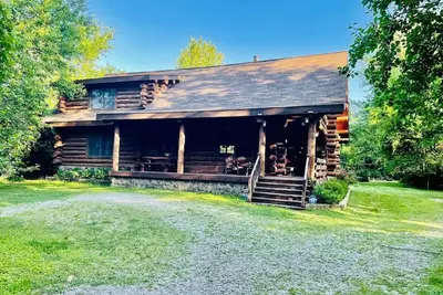 Image de Bud's Paradise- A beautiful cabin in the woods! ! !