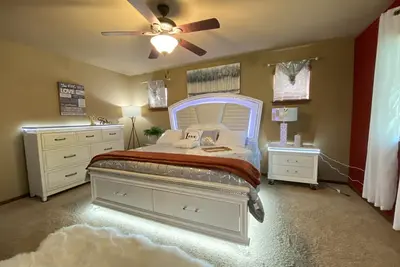 Image de Serene Villa: Romantic get-away while Wfh