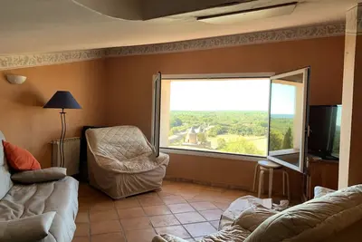 Image de House in the heart of the village, in the Verdon National Park, near the lakes.