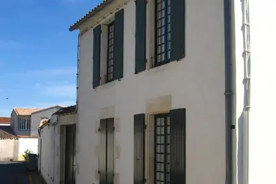 Image de Jolie et grande maison ancienne au centre du village, 8 couchages