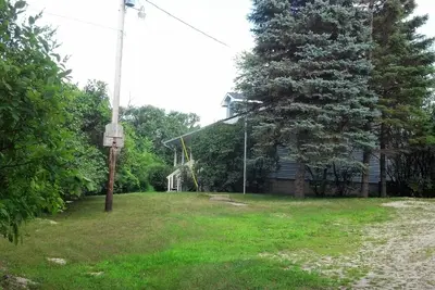 Image de Hobby Farm Country Getaway 2 Bedroom Basement Apartment in Large Farmhouse