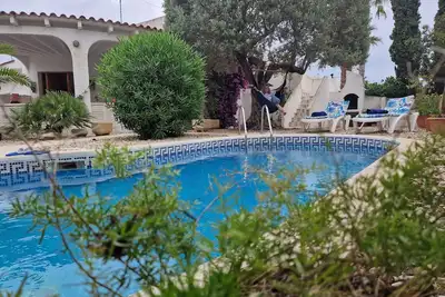 Image de \"Flora\"@Marisol : 400m de la plage, piscine privée, A/C, WiFi, plage pour chiens