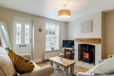 Image de 2 chambres à coucher à Holt