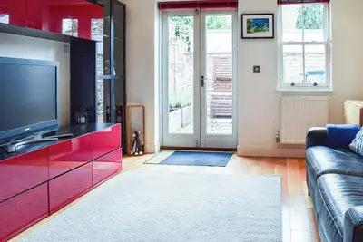 Image de 2 chambres à coucher à Leamington Spa