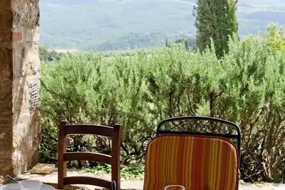 Image de Traumblick in die Toskana - Appartment mit Pool auf Hügel zw. Siena u. Florenz