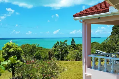 Image de Private Waterfront  Home With 180* Sea Views - 2 Bed / 2Bath