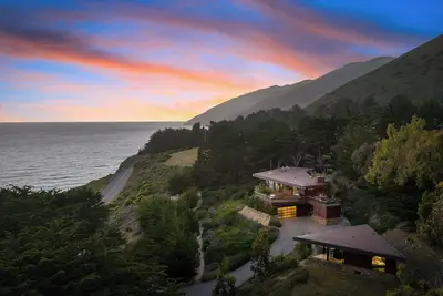 Image de Villa Big Sur Coast • Luxury Get-Away That Sleeps 10+ W/ Gym, Poker Room & More