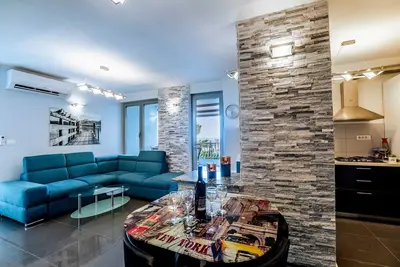 Image de Modern apt close to Znjan beach, with big terrace