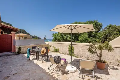 Image de Lovely 2 bedroom cottage just a two minute walk from the beach