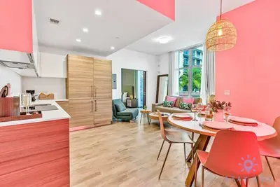 Image de Cozy Apartment| Hot Tub|NearBeach| Broad–walk