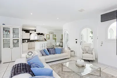Image de Luxury Air conditioned Villa with 3 bedroom suites