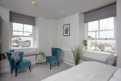 Golden Vanity, Maritime Suites -  a suite that sleeps 2 guests  in 1 bedroom
