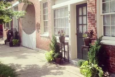 Image de Historic Landmark Home