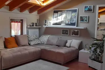 Image de Graziosa Mansarda in Corte Privata