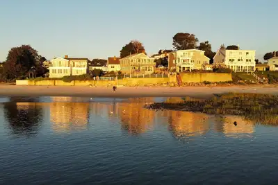 Image de Great Neck Ipswich Ma. 3 Bedrooms 2 Baths Beachfront House