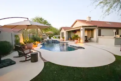 Image de Pool & Spa, Putting Green, Resort Style Oasis