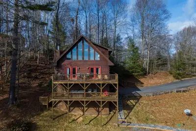 Image de New River Retreat - Walk down to the river, fire pit!