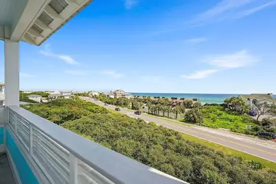Image de The Sassy Seagull - 30a Beach House with Ocean Views