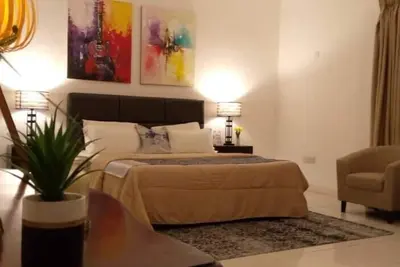Image de Cozy 3br home - gated estate - Tema - top security