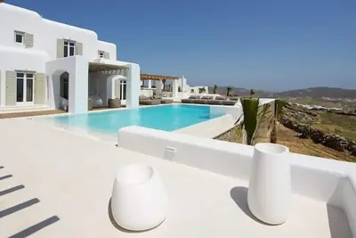 Image de Mykonos large Greek villa rental, private pool