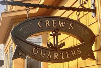 Crew's Quarters @ Captain Alexander’s with Thermo Spa and Putting Green.