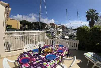 Image de Louez Sur Une Ile Privee, la marina OPortoDuCap.