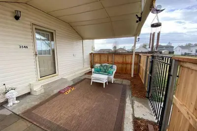 Image de Charming Bungalow-safe area-8 minutes from S Tulsa