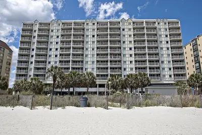 Image de 2 Bedroom private Villa close to Attractions, Restaurants, and Shopping! ! !