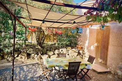 Image de Tra Lei Lauve avec piscine hors sol