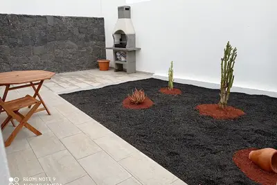 Nuevo Apartamento con Jardín y Barbacoa en la Villa Histórica de Teguise