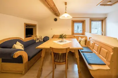 Image de Appartement dans le chalet alpin Bergprinzessin avec vue sur les montagnes et balcon