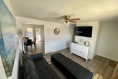 Image de Joe’s Valley Coastal Cottage Left Fork